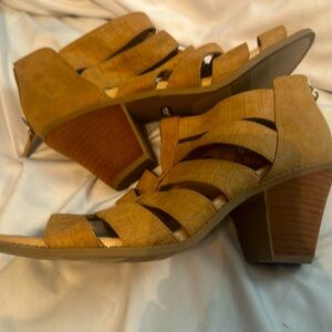Women's Dr. Scholl's Tan Open Toe Strappy Sandals Size 10